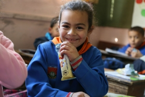 Il WFP inizia la produzione locale di barrette di datteri in Siria per il programma di alimentazione scolastica