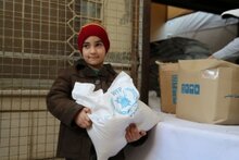 La Siria entra nel quarto anno di conflitto mentre primi rifornimenti di cibo raggiungono aree finora inaccessibili