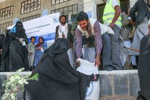 Battuta d'arresto per le distribuzioni di cibo del WFP in Yemen a causa di gravi carenze di carburante